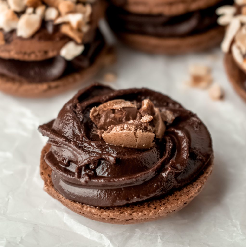 Ferrero Rocher Macarons with Nutella Ganache (No Rest French method ...