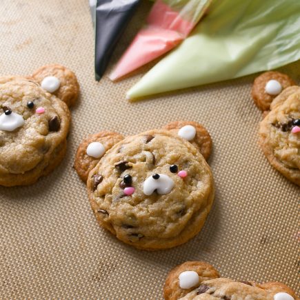 Teddy Bear Chocolate Chip Cookies (with EASY ICING RECIPE!)