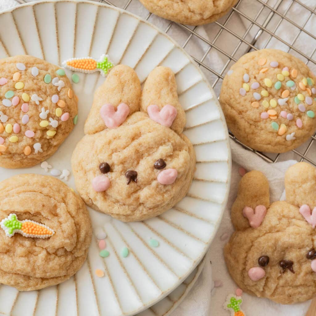 Cute sugar cookies shaped as bunnies.