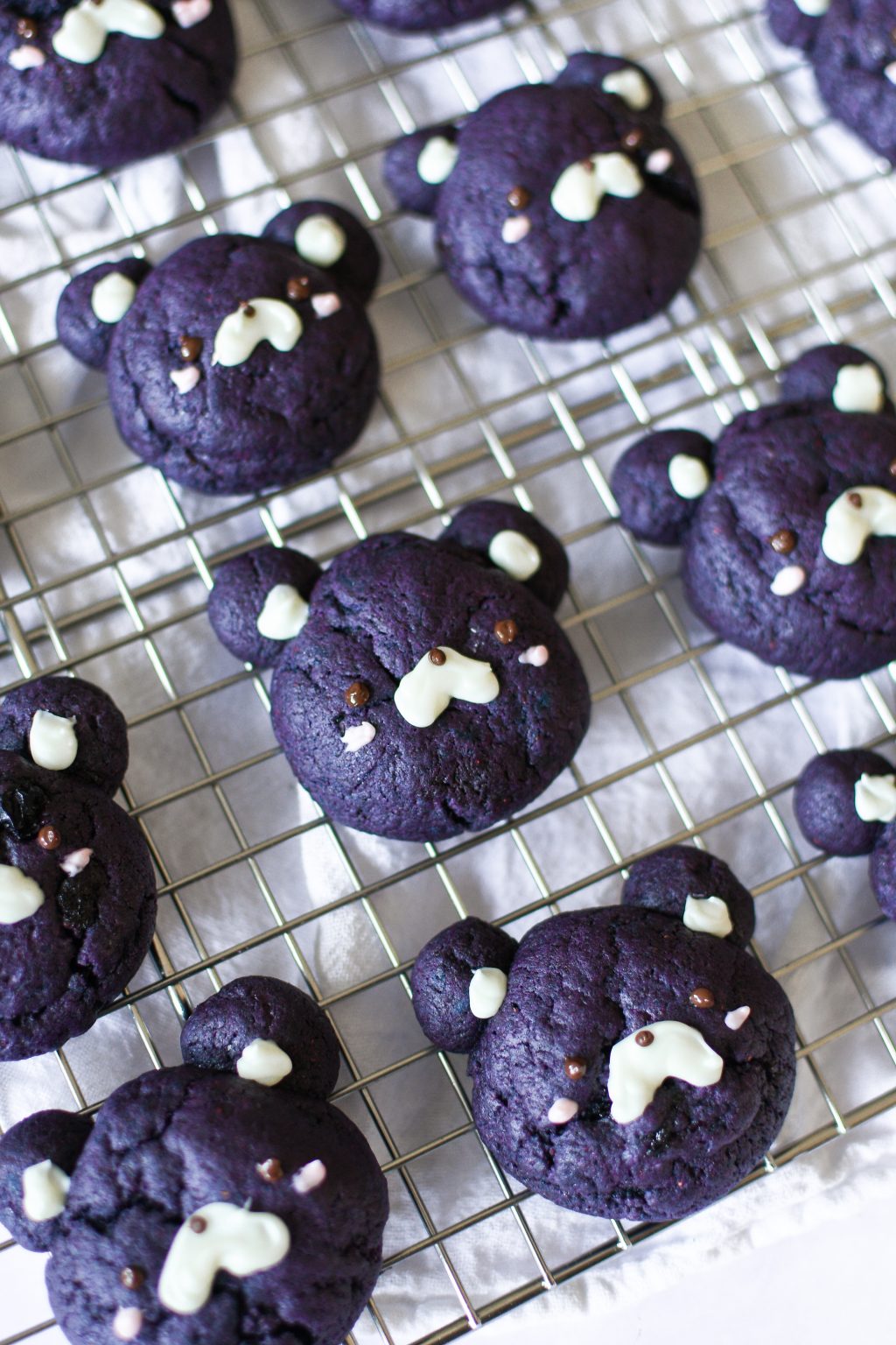 BlueBEARy cookies (Cute Blueberry Bear Cookies)