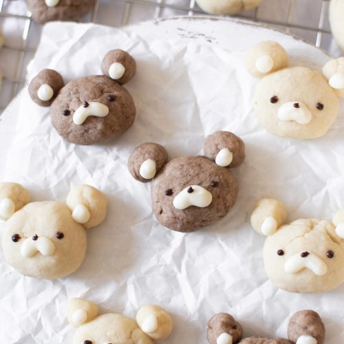 Zaza Bear城咲ロンドンCookiecrown bear Hu(Bear) Financiers - Box of 6 — Colson Patisserie