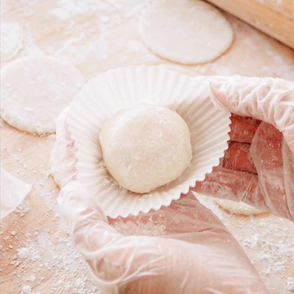 Vanilla mochi ice cream in cupcake liner.